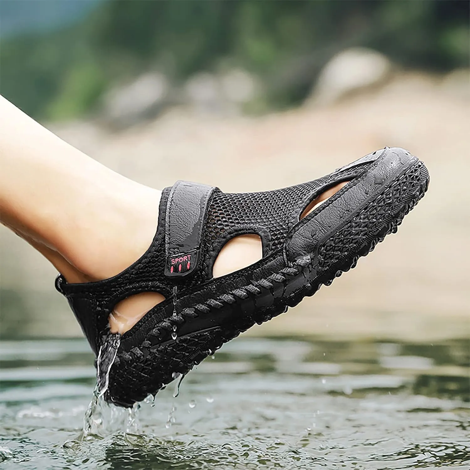 2023 Men's New Summer Breathable Versatile Trend Outdoor Handmade Large Beach Shoes Hollow Mesh Costume Sandals