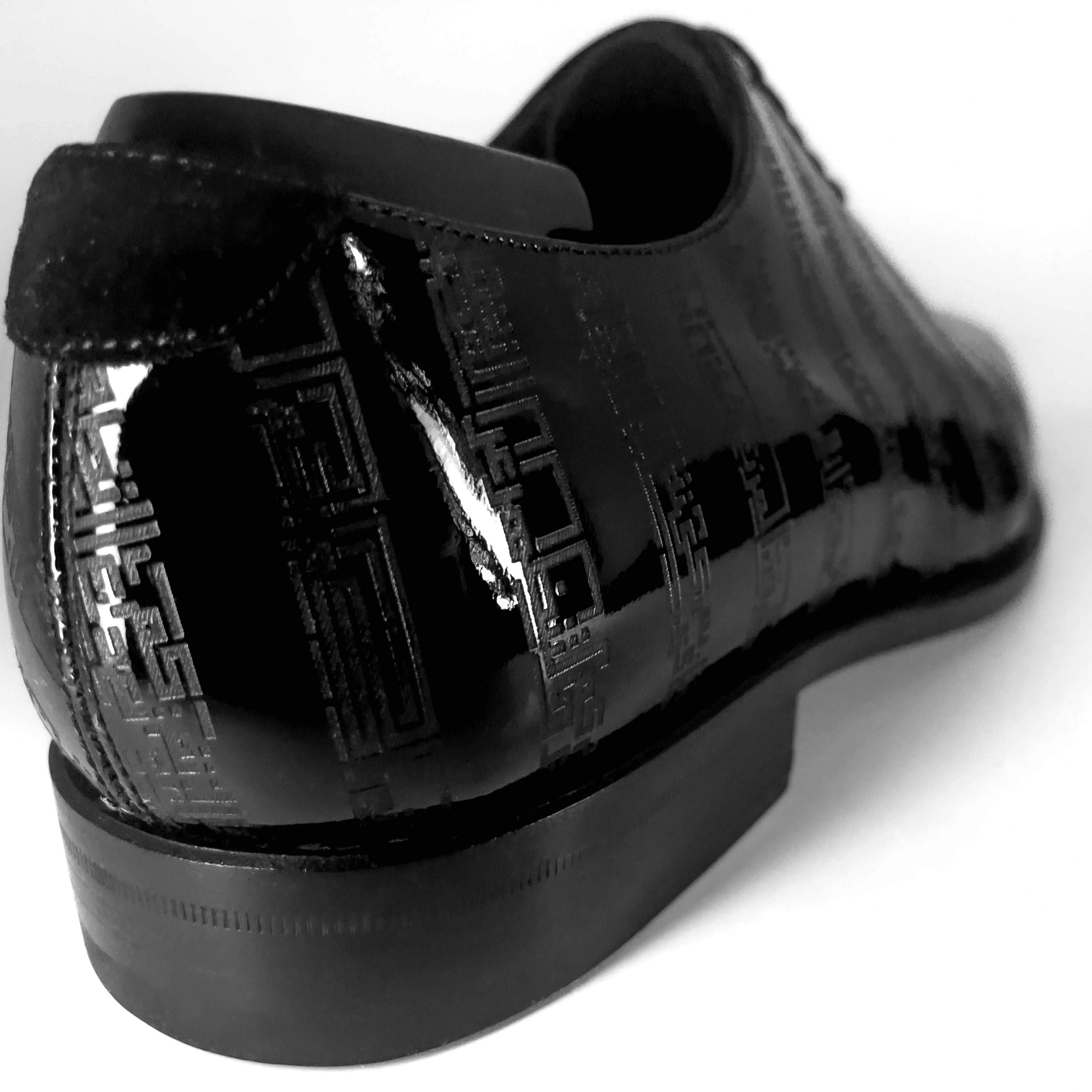 Before The Throne Wholecut Shoes