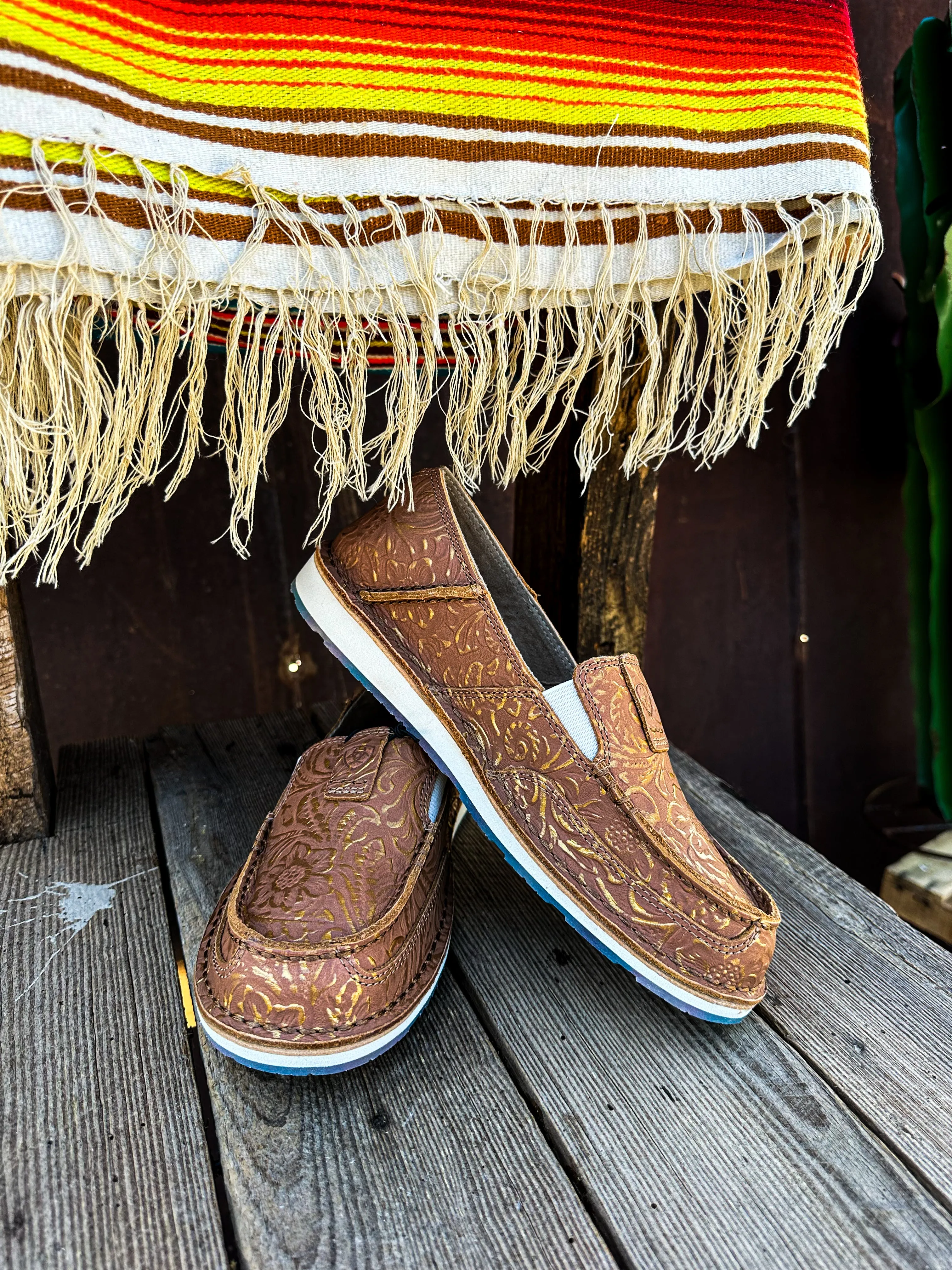 Bronze Blanket Emboss Ariat Cruiser
