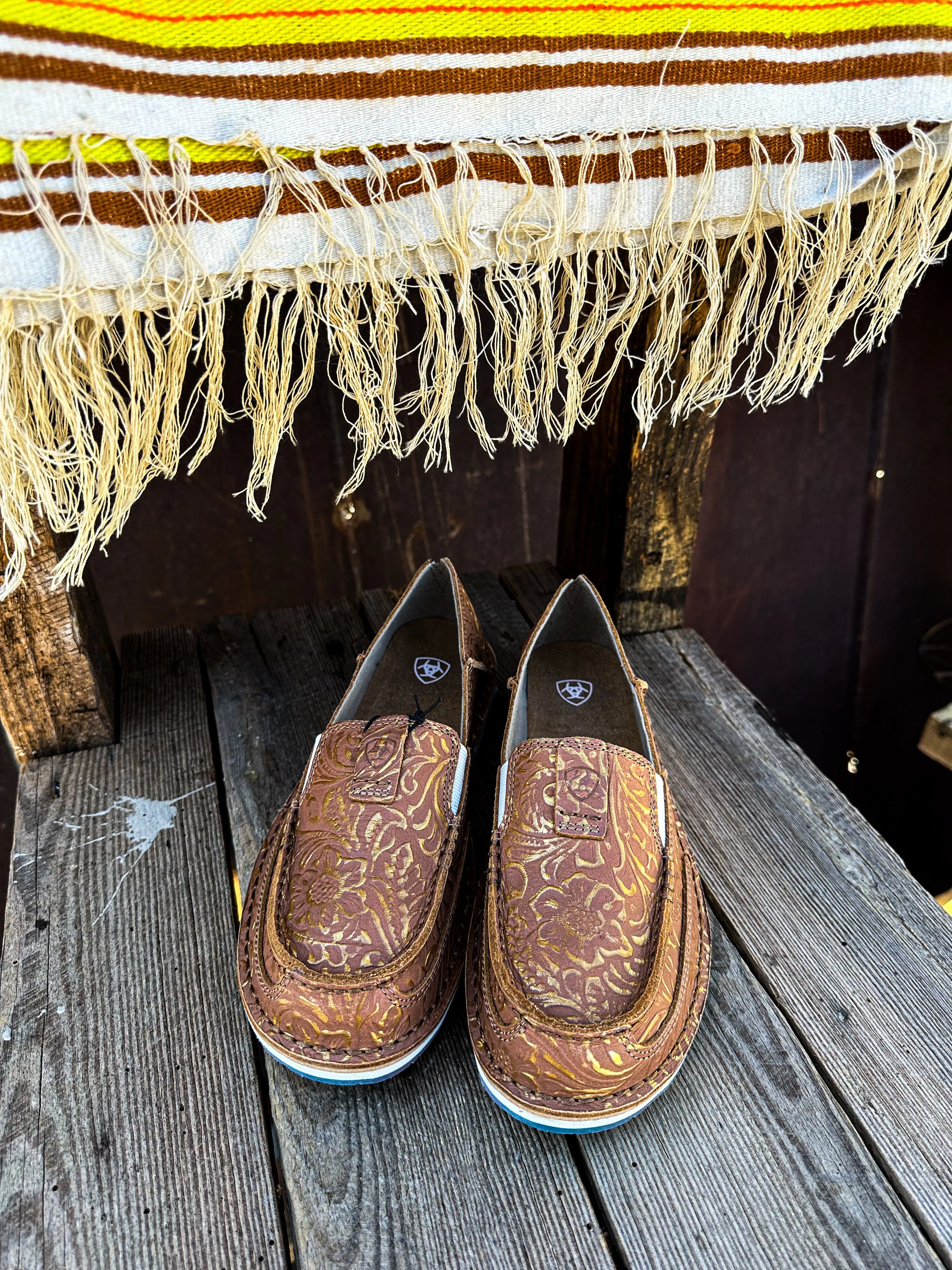 Bronze Blanket Emboss Ariat Cruiser