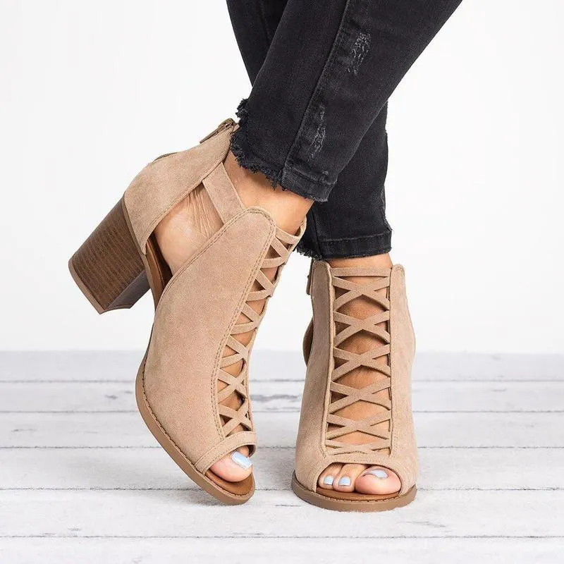 Chicvane Criss Cross Straps Gladiator Shoes Chunky Heel Sandals