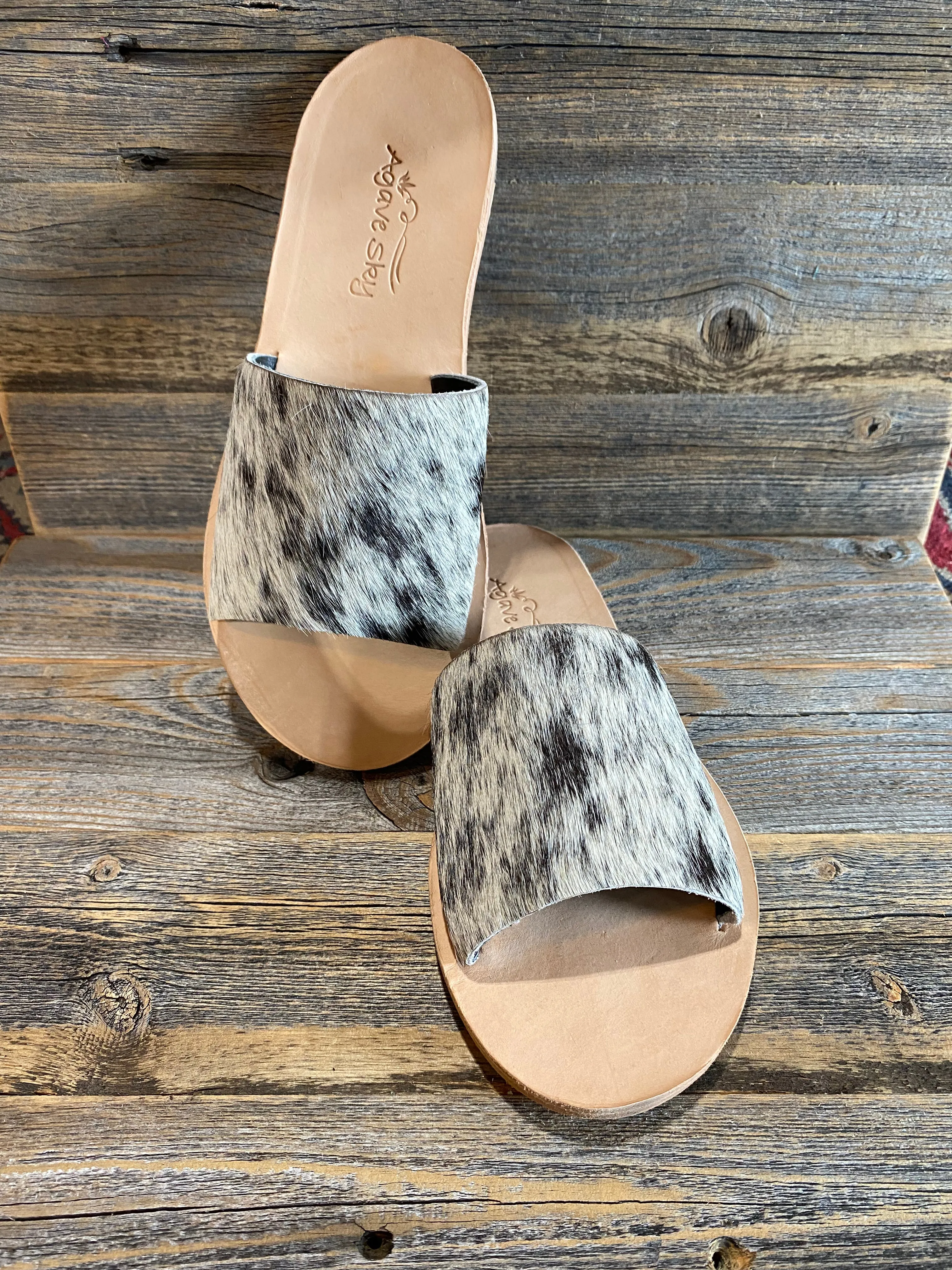 Cowhide Flats - Salt & Pepper