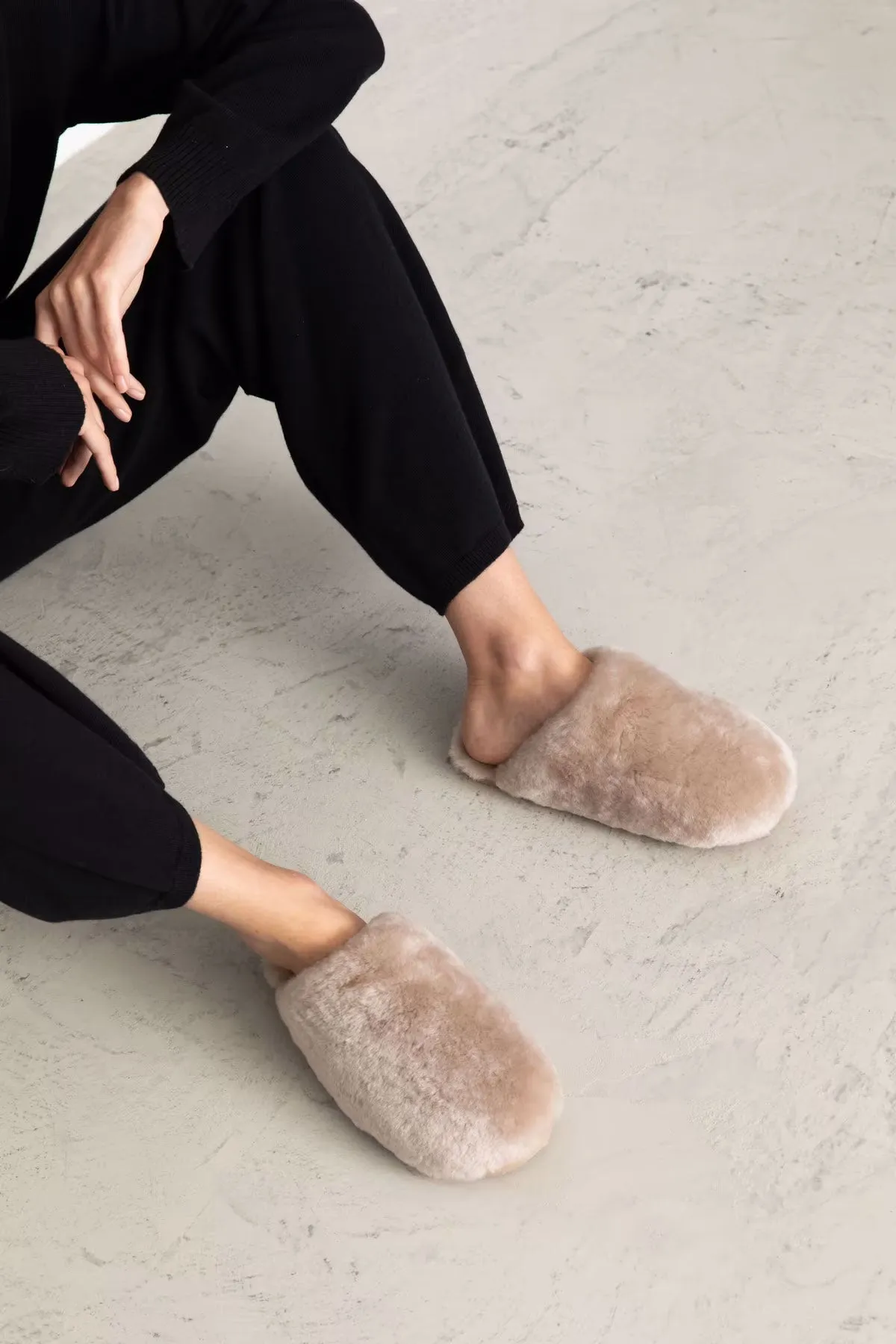 Cozy Slippers - Taupe