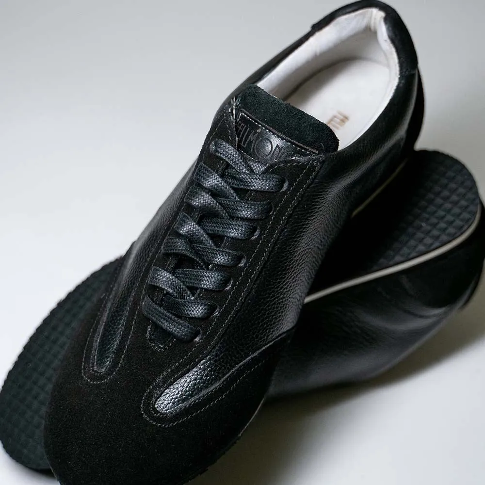 Double Black Ultraflex Sneakers