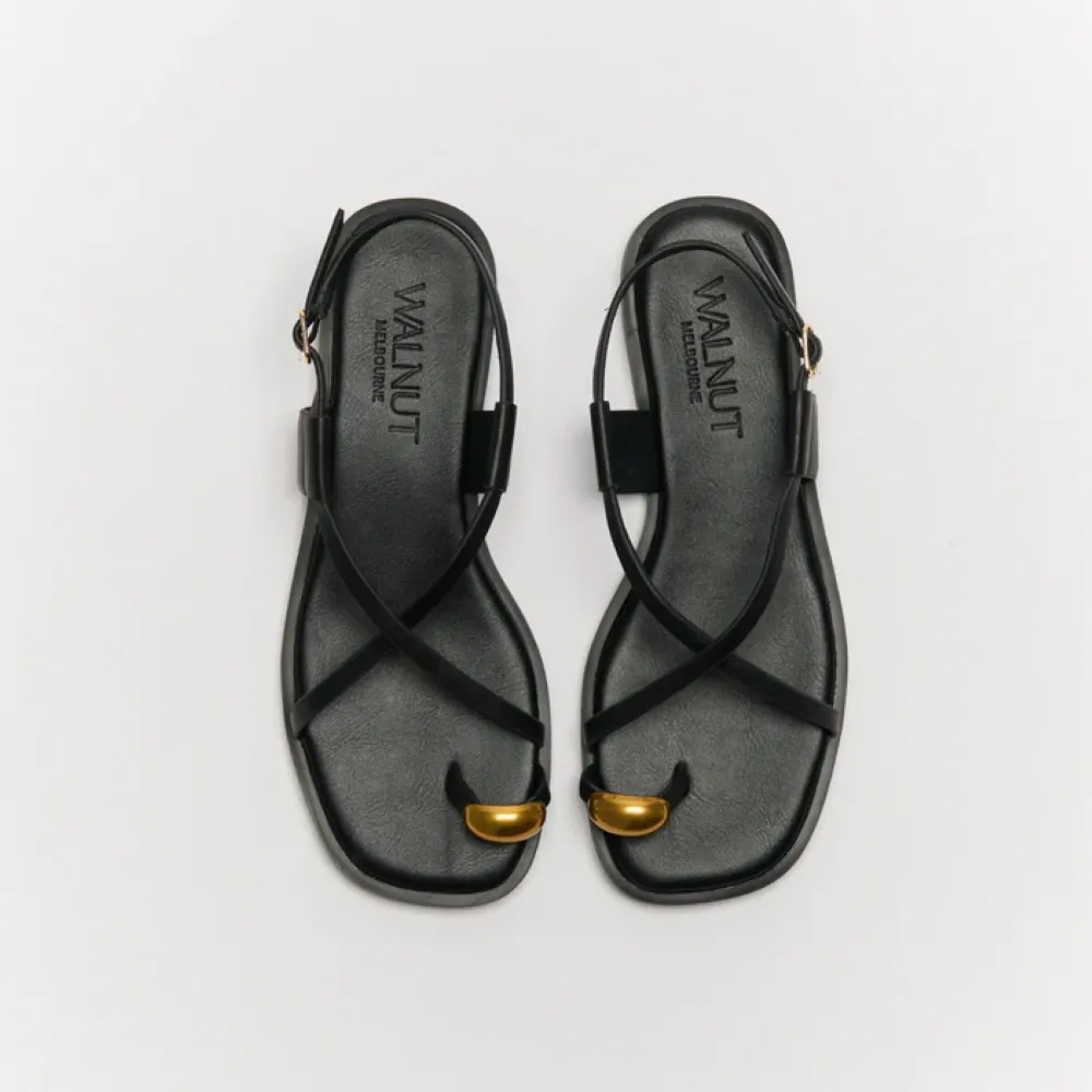 ELIANA SANDAL