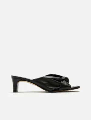 Estelle Mule