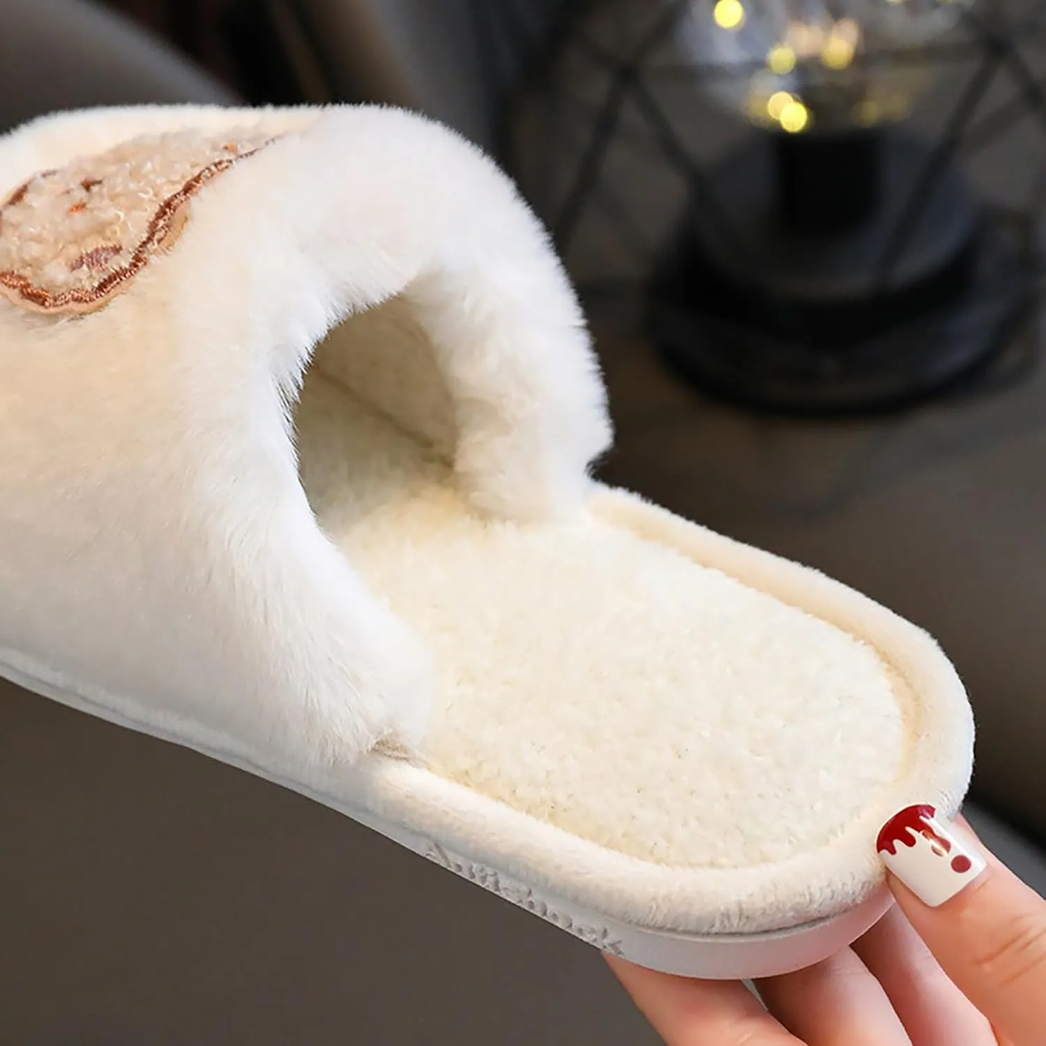 Girls Fluffy Slippers Kids Cute Fuzzy Slippers Open Toe Warm Faux Fur Slides Cartoon Indoor Outdoor Warm Shoes