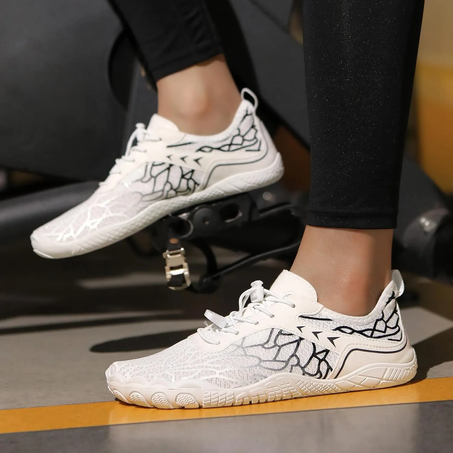 Hiking Footwear Barefoot Womens Shoes Non-Slip Outdoor Unisex Grounded Footwear Barefoot Shoes for Neuropathy Women&Men Water Pro Barefoot Wide Toe Box Sneakers Athletic Quick-Dry Beach Swim Yoga