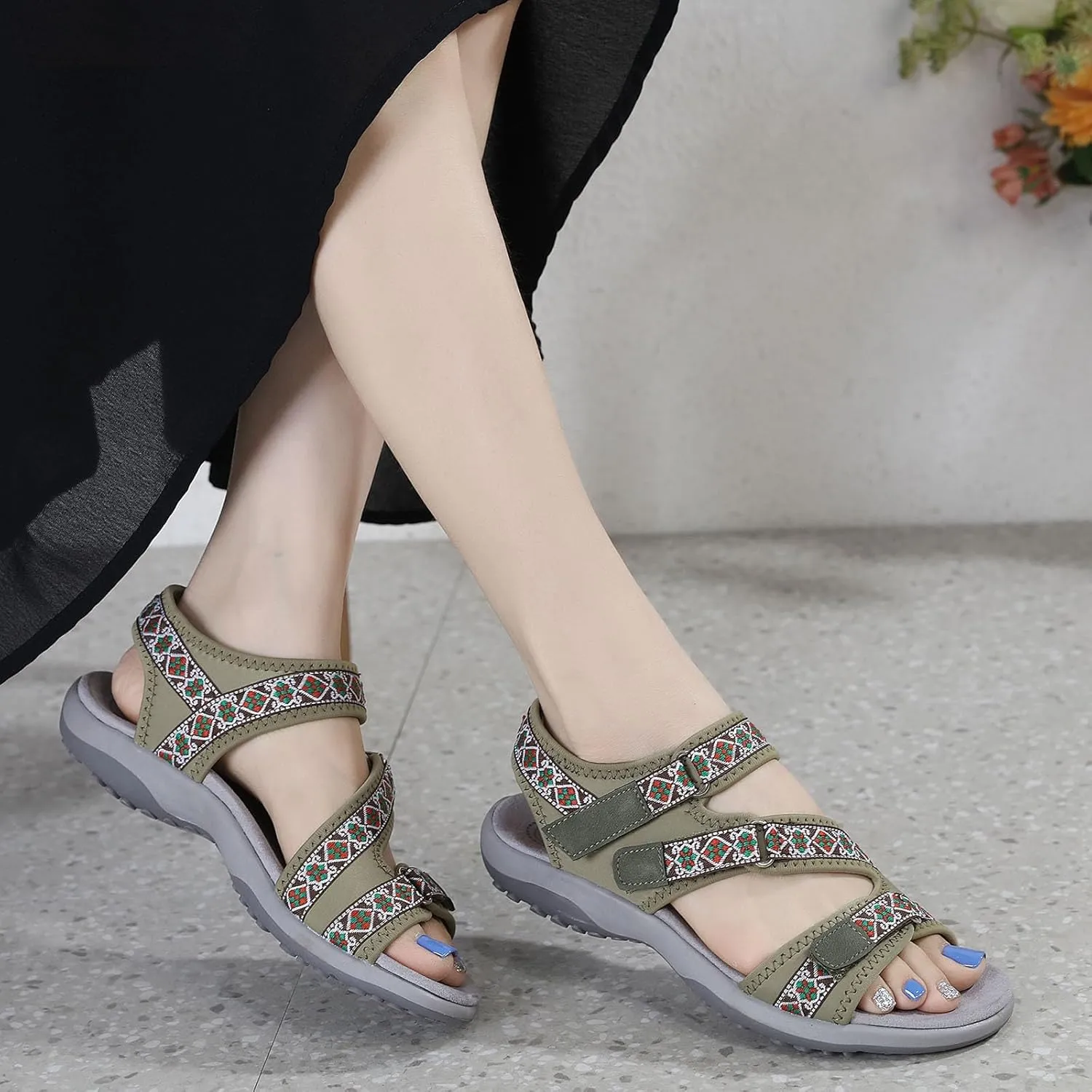 Hiking Sandals Women Comfort Summer Stylish Athletic Non-Slip Outdoor Walking Sandal for Outdoor Beach With Arch Support