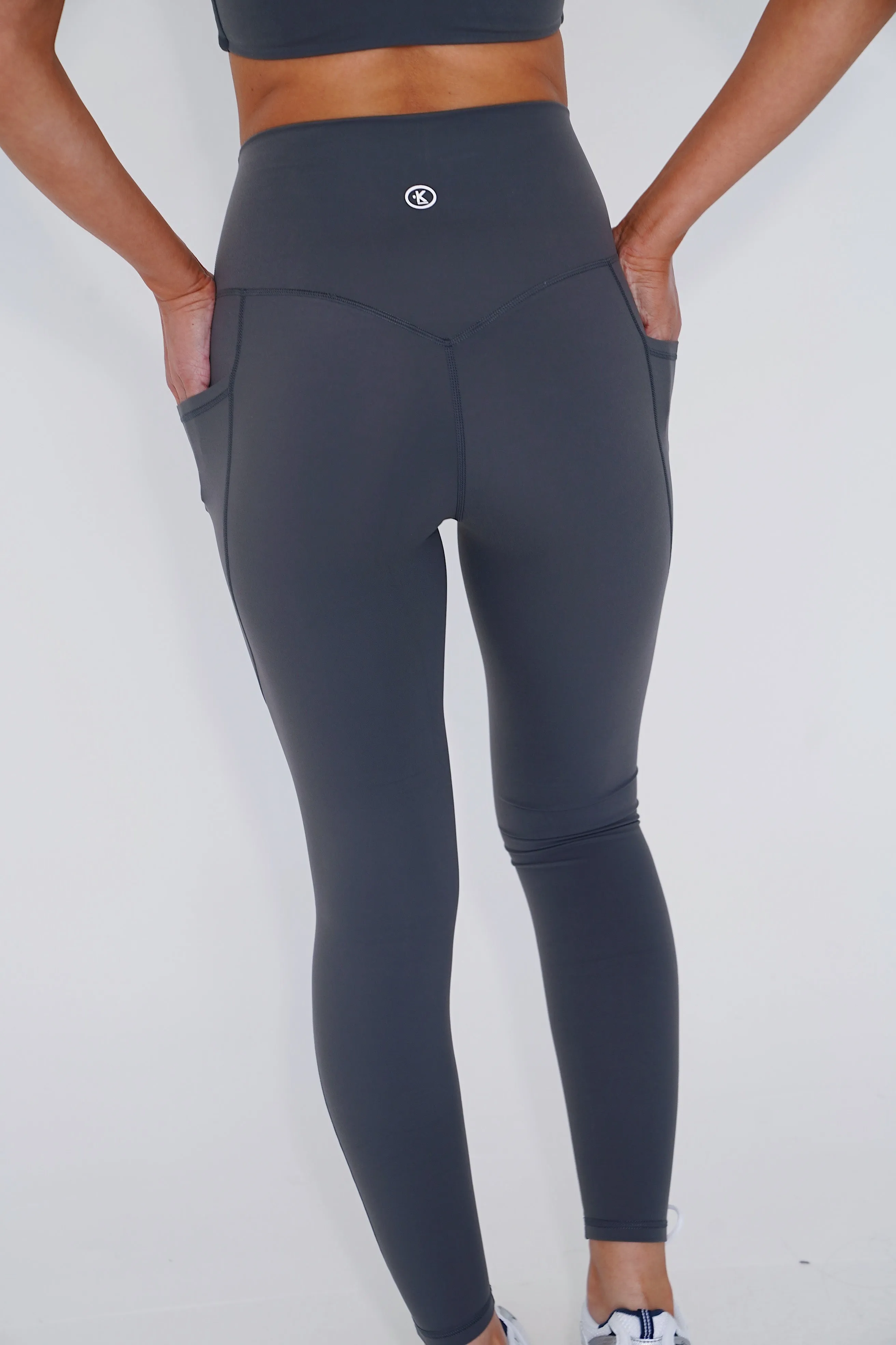 The More I Give, The More I Receive Versatile Gray Leggings