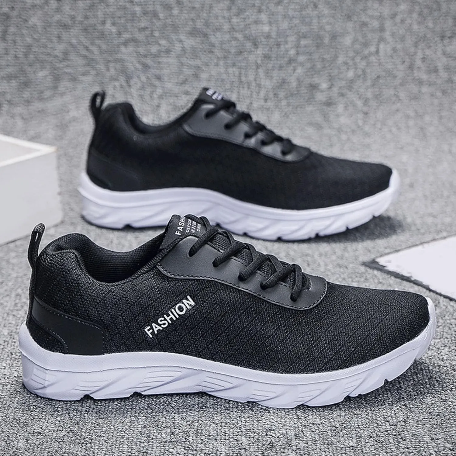 Versatile & Casual Sneaker Men Sports Shoes Fashionable New Pattern Solid Color Simple Mesh Breathable Comfortable Lace